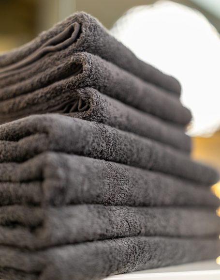 rushnyky spa anthracite main 455x578